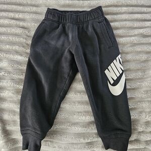 Nike Kids Boys Toddler Sweatpants Joggers 2T Black Fleece Logo Unisex Comfy